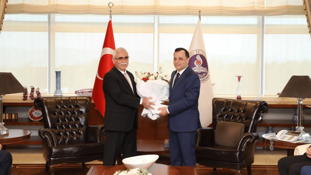 AYM Başkanı Zühtü Arslan, görevini Kadir Özkaya’ya devretti