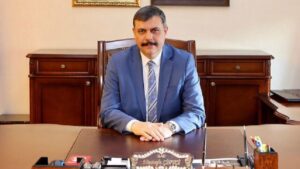 Erzurum Valisi, açık alanda alkolü yasakladı